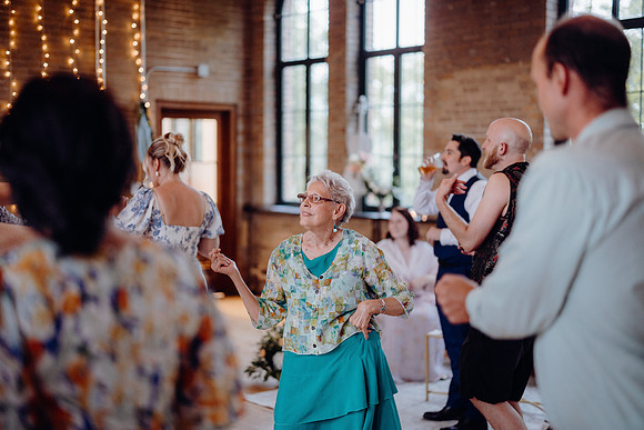 Reception (176)